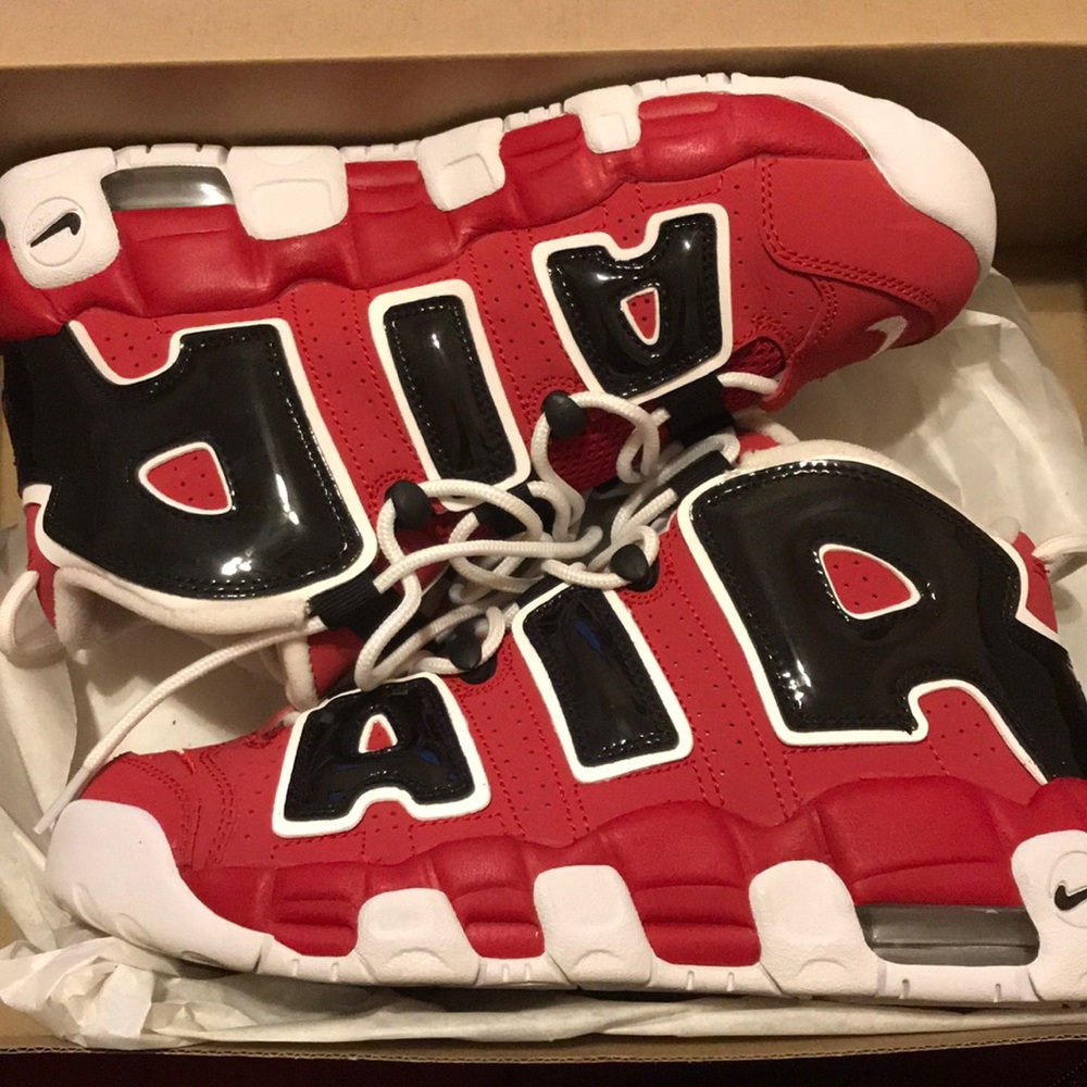 Nike Uptempo